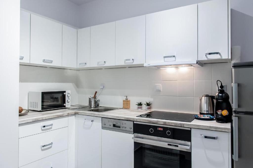 Golden Apartments Warsaw - Big And Bright Stylish Apartments - City Center - Pereca Bagian luar foto
