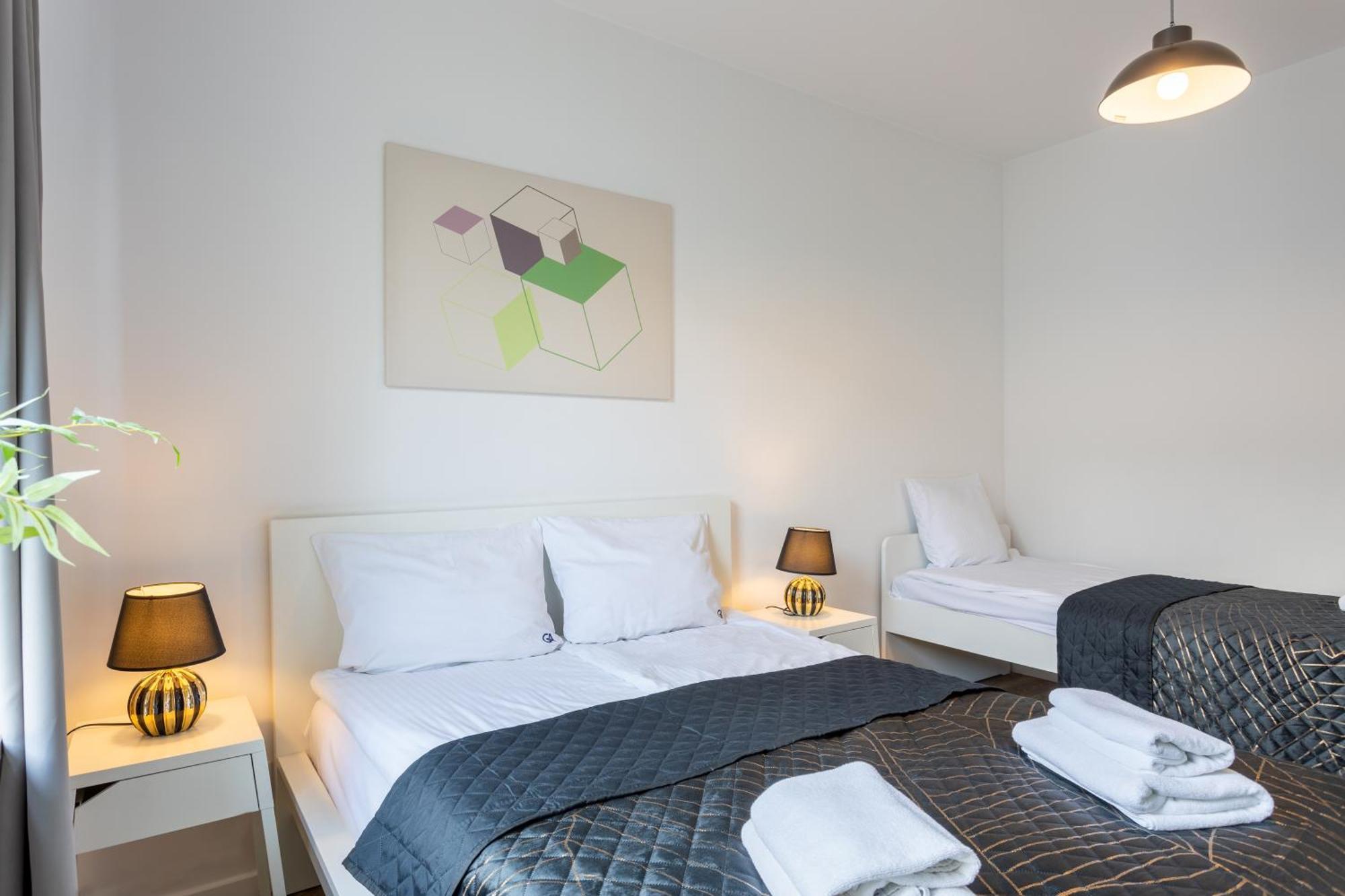 Golden Apartments Warsaw - Big And Bright Stylish Apartments - City Center - Pereca Bagian luar foto