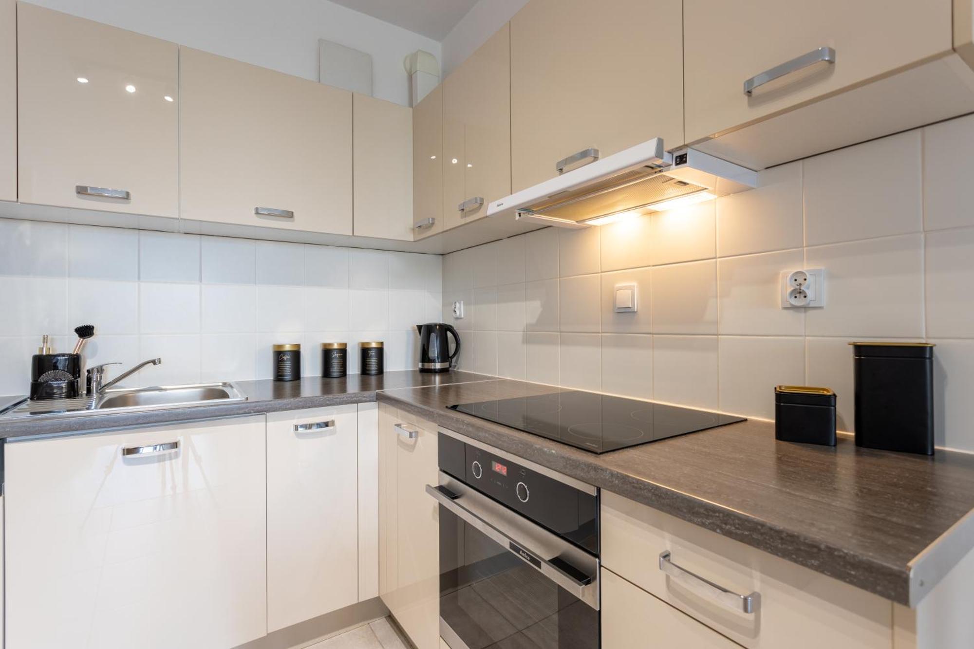 Golden Apartments Warsaw - Big And Bright Stylish Apartments - City Center - Pereca Bagian luar foto